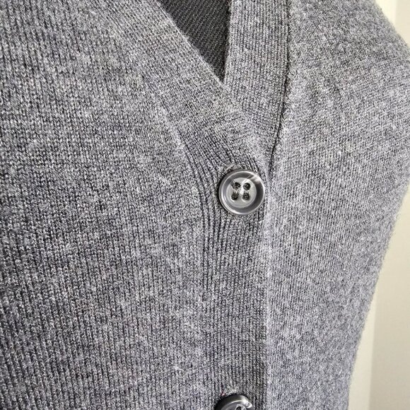 Le Chateau Women's Grey V-Neck Button up Cardigan Sweater, XXS - Picture 4 of 11